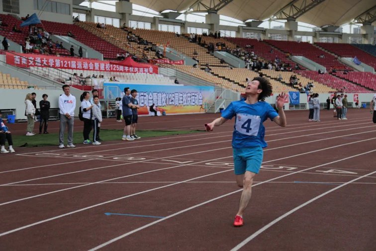 4X100m Relay Sprint Capture